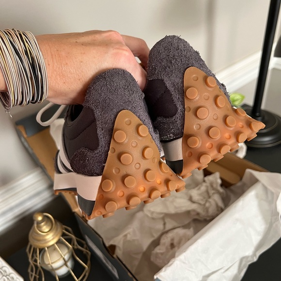 🚫SOLD🚫 sz 10 New Balance 327 NIB - Picture 6 of 10